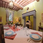 Tatil Evi In With Private Pool & Garden Uzzano