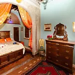 Tatil Evi In With Private Pool & Garden