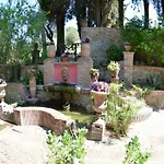 In With Private Pool & Garden Tatil Evi Uzzano
